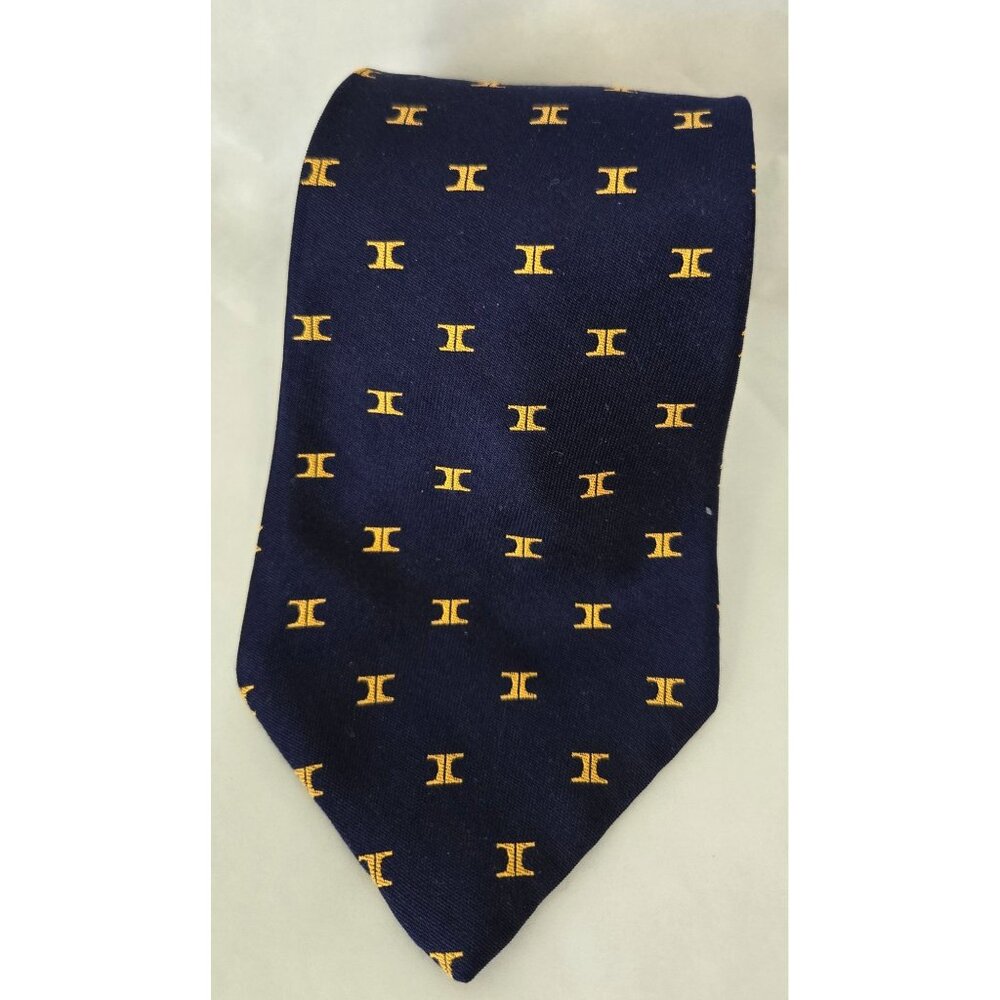 Hilton Hotels Official Logo 100% Silk Tie Work Wear Suiting Classic Branding